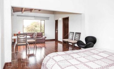 Magnifica casa 300 mts construida lote 2790 mts4 hab en Chía