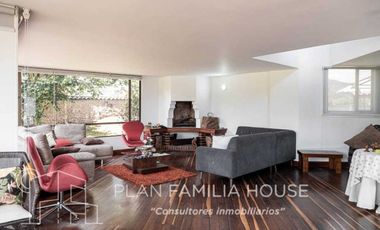 Magnifica casa 300 mts construida lote 2790 mts4 hab en Chía