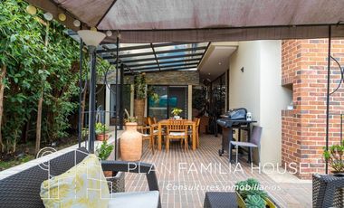 Maravillosa casa dos niveles en excelente ubicación en Cajicá