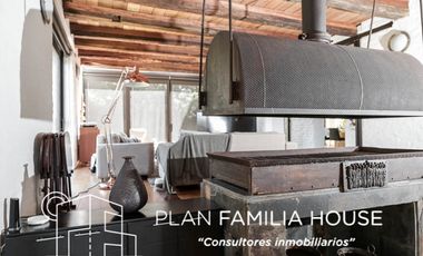 Grandiosa casa Campestre con vista a la sabana de Chía en venta.