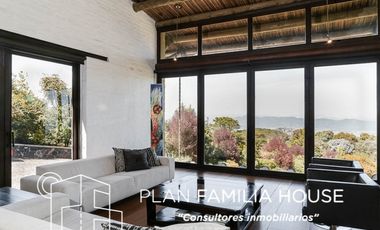 Grandiosa casa Campestre con vista a la sabana de Chía en venta.