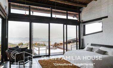 Grandiosa casa Campestre con vista a la sabana de Chía en venta.