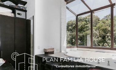 Grandiosa casa Campestre con vista a la sabana de Chía en venta.