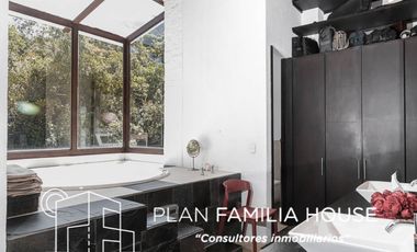 Grandiosa casa Campestre con vista a la sabana de Chía en venta.