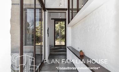 Grandiosa casa Campestre con vista a la sabana de Chía en venta.