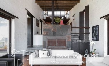 Grandiosa casa Campestre con vista a la sabana de Chía en venta.