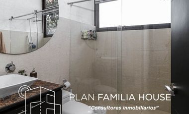 Grandiosa casa Campestre con vista a la sabana de Chía en venta.