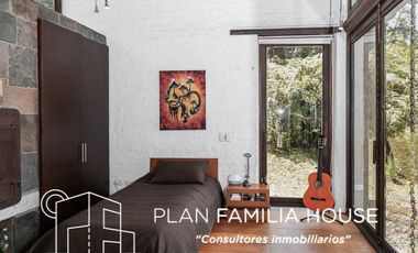 Grandiosa casa Campestre con vista a la sabana de Chía en venta.