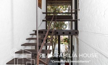 Grandiosa casa Campestre con vista a la sabana de Chía en venta.