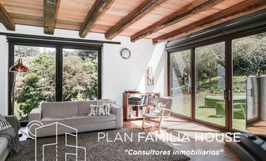 Grandiosa casa Campestre con vista a la sabana de Chía en venta.