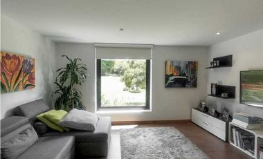 IMPONENTE CASA EN CHIA SINDAMANOY, MODERNA CON DISEÑO ÚNICO