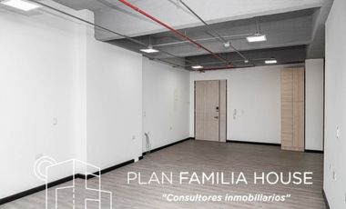 Grandiosa oficina doble en 3 piso en Cajicá, 2 parqueaderos