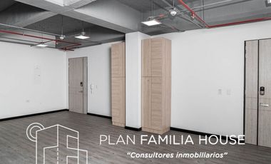 Grandiosa oficina doble en 3 piso en Cajicá, 2 parqueaderos