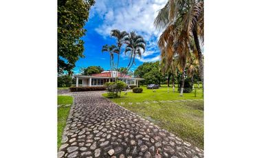 En Venta Finca en Villavicencio, Meta (Sector Cairo Bajo)
