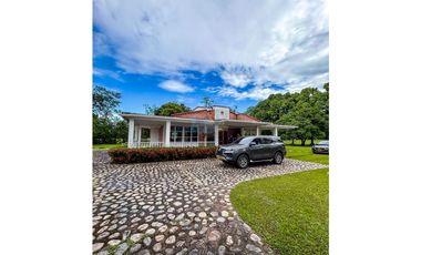 En Venta Finca en Villavicencio, Meta (Sector Cairo Bajo)