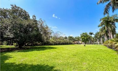 En venta lote en el condominio hacienda la primavera en Villavicencio