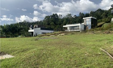 Lote en Parcelación de Lujo en Las Palmas