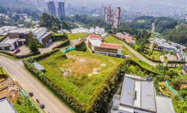 Lote en Parcelación de Lujo en Las Palmas