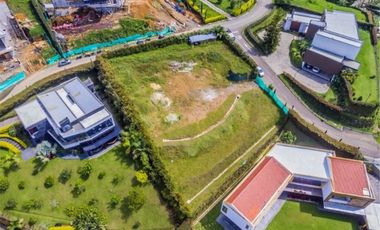 Lote en Parcelación de Lujo en Las Palmas