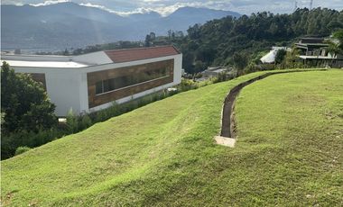 Lote en Parcelación de Lujo en Las Palmas