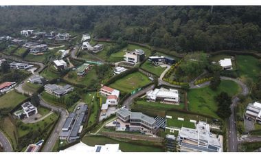 Lote en Parcelación de Lujo en Las Palmas