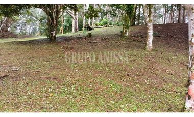 Oportunidad! Se Vende Terreno de Esquina Zona Alta - Altos del Maria