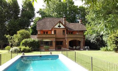 Casa en venta - Lomas Schoenstatt - San Isidro