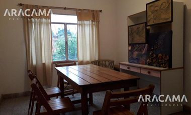 Arana al 1700 - Luis Guillon