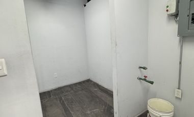 LOCAL COMERCIAL EN 2o PISO PARA RENTA, BOSQUES DE LAS LOMAS