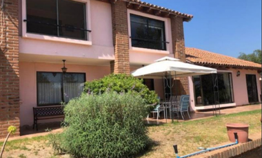AMPLIA CASA EN CONDOMINIO DE LA CIUDAD DE LIMACHE