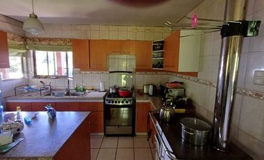 Casa con gran terreno -NO PAGA COMISION