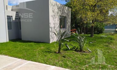 Casa 4 ambientes a estrenar en venta - La Candida