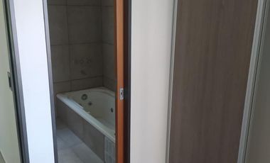 Casa 4 ambientes a estrenar en venta - La Candida