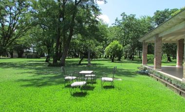 Venta campo de 58hs con casco moderno en Lobos