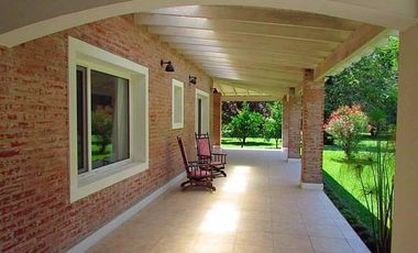 Venta campo de 58hs con casco moderno en Lobos