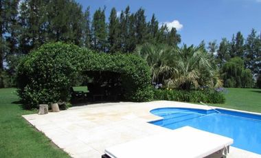 Venta campo de 58hs con casco moderno en Lobos