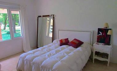 Venta campo de 58hs con casco moderno en Lobos