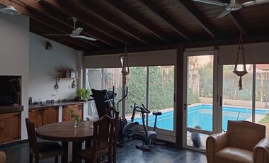 CASA EN VENTA EN BARRIO CERRADO DE 4 AMBIENTES GRAL. MIGUEL SOLER  1050 (ALMIRANTE BROWN)