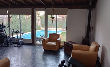 CASA EN VENTA EN BARRIO CERRADO DE 4 AMBIENTES GRAL. MIGUEL SOLER  1050 (ALMIRANTE BROWN)