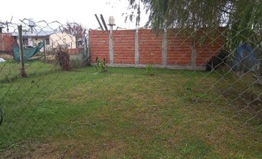 Casa en venta - 2 Dormitorios 1 Baño - 300Mts2 - Melchor Romero, La Plata