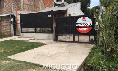 Casa en Venta, Reina Elena 85, a media cuadra de Ruta 25, Matheu