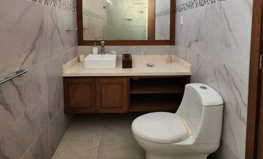 Casa en VENTA jardin de 200 m2 en LOMAS DIAMANTE