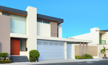 Casa en VENTA jardin de 200 m2 en LOMAS DIAMANTE