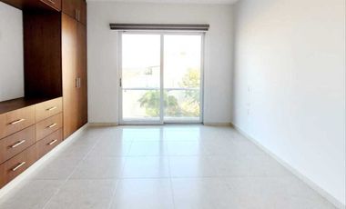 Casa en VENTA jardin de 200 m2 en LOMAS DIAMANTE