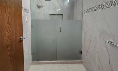 Casa en VENTA jardin de 200 m2 en LOMAS DIAMANTE