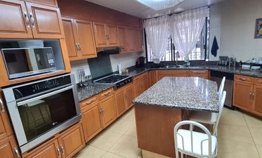 Casa en condominio en Lomas de Tecamachalco