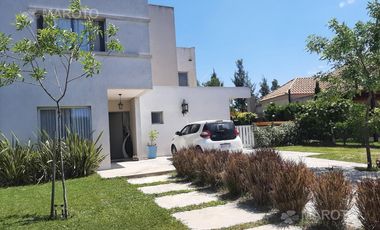CASA EN VENTA Y ALQUILER DE TEMPORADA - SAN GABRIEL - MAROTO PROPIEDADES