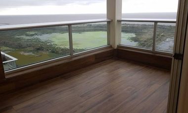 Piso en Le Parc Puerto Madero- Increible reciclado a Nuevo! 2 Cocheras Opcionales U$S 50.000 c/u
