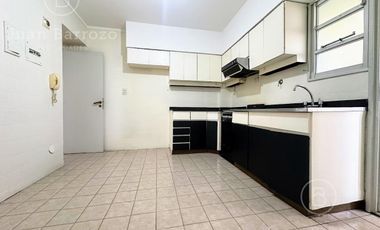 Departamento de 3 ambientes con cochera en Lomas de Zamora
