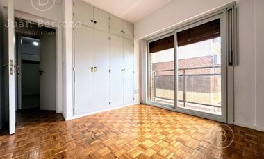 Departamento de 3 ambientes con cochera en Lomas de Zamora